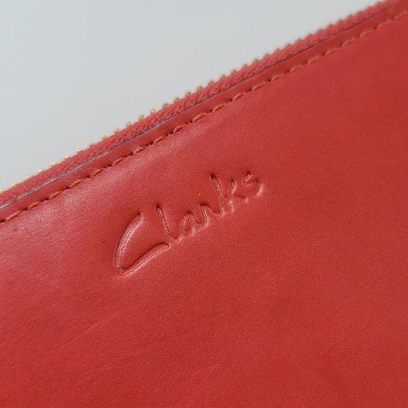 Clarks Red Leather Zip Around Wallet - Picture 3 of 14